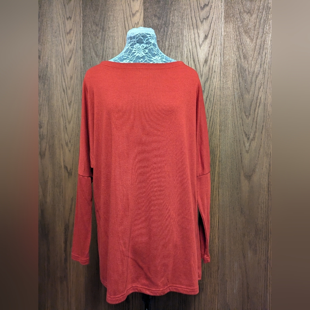 Liyohon Long Sleeve Tee